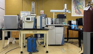 PCIGR's IRMS lab with Delta V Plus IRMS and peripheral equipment